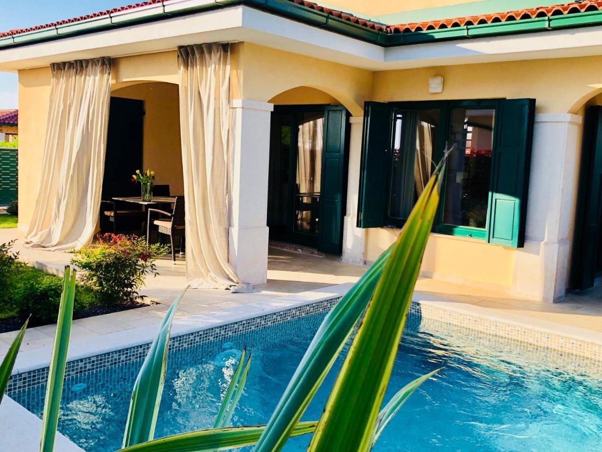 Private Villa "San Servolo House" With Sea View And Private Pool Buje Luaran gambar