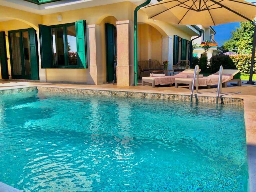 Private Villa "San Servolo House" With Sea View And Private Pool Buje Luaran gambar